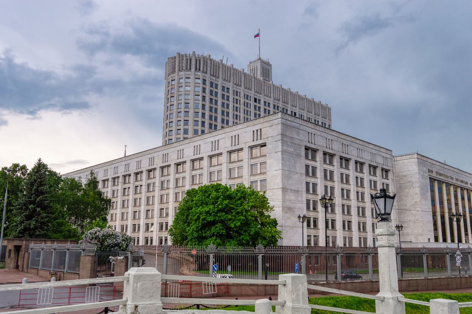 A view of the Russian White House, a prominent government building in Moscow, Russia.